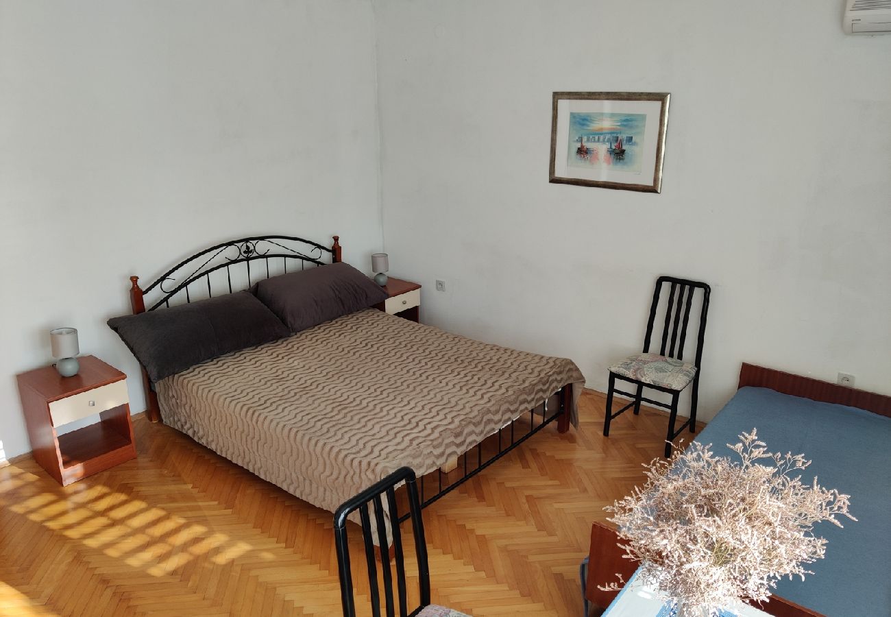 Apartament w Tisno - Apartament w Tisno z Widok na morze, balkon, Klimatyzacja, WIFI (4874-2)