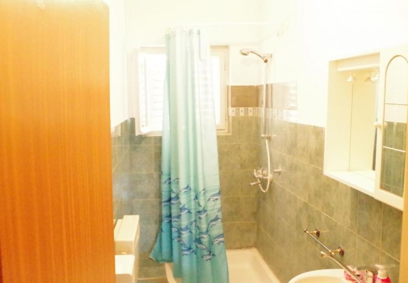 Apartament w Tisno - Apartament w Tisno z Widok na morze, balkon, Klimatyzacja, WIFI (4874-2)