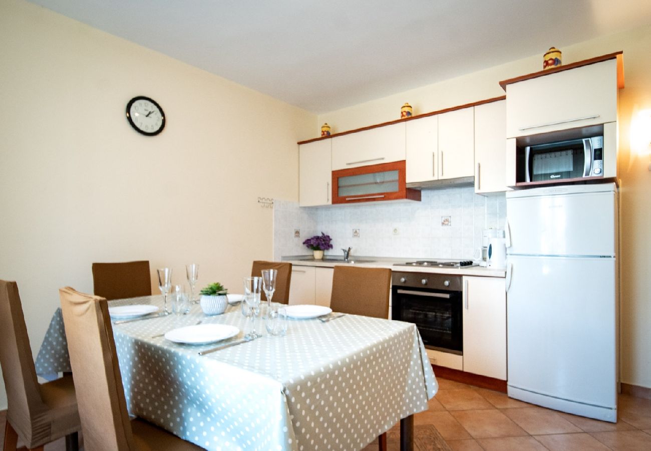 Apartament w Lopar - Apartament w Lopar z balkon, Klimatyzacja, WIFI, Pralka (4886-1)