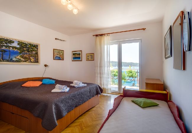 Apartament w Mali Lošinj - Apartament w Mali Lošinj z Widok na morze, balkon, Klimatyzacja, WIFI (4896-4) Apartament w Mali Lošinj - Apartament w Mali Lošinj z Widok na morze, balkon, Klimatyzacja, WIFI (4896-4)