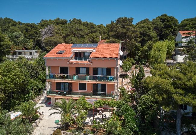 Apartament w Mali Lošinj - Apartament w Mali Lošinj z Widok na morze, balkon, Klimatyzacja, WIFI (4896-2) Apartament w Mali Lošinj - Apartament w Mali Lošinj z Widok na morze, balkon, Klimatyzacja, WIFI (4896-2)