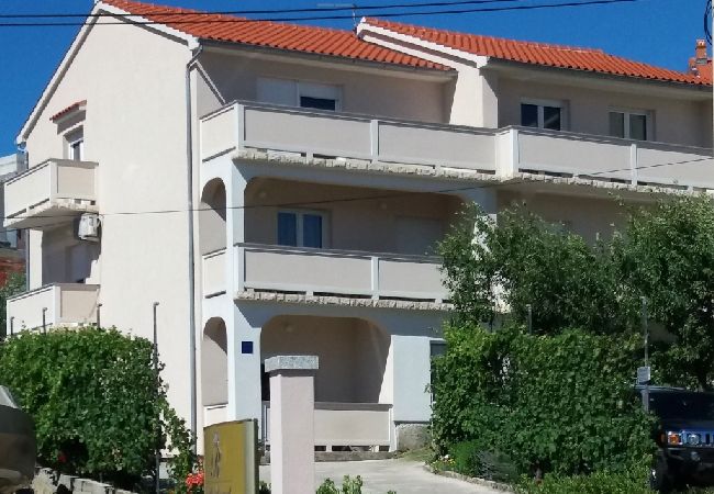 Apartament w Supetarska Draga - Apartament w Supetarska Draga z Widok na morze, taras, Klimatyzacja, WIFI (4894-2) Apartament w Supetarska Draga - Apartament w Supetarska Draga z Widok na morze, taras, Klimatyzacja, WIFI (4894-2)