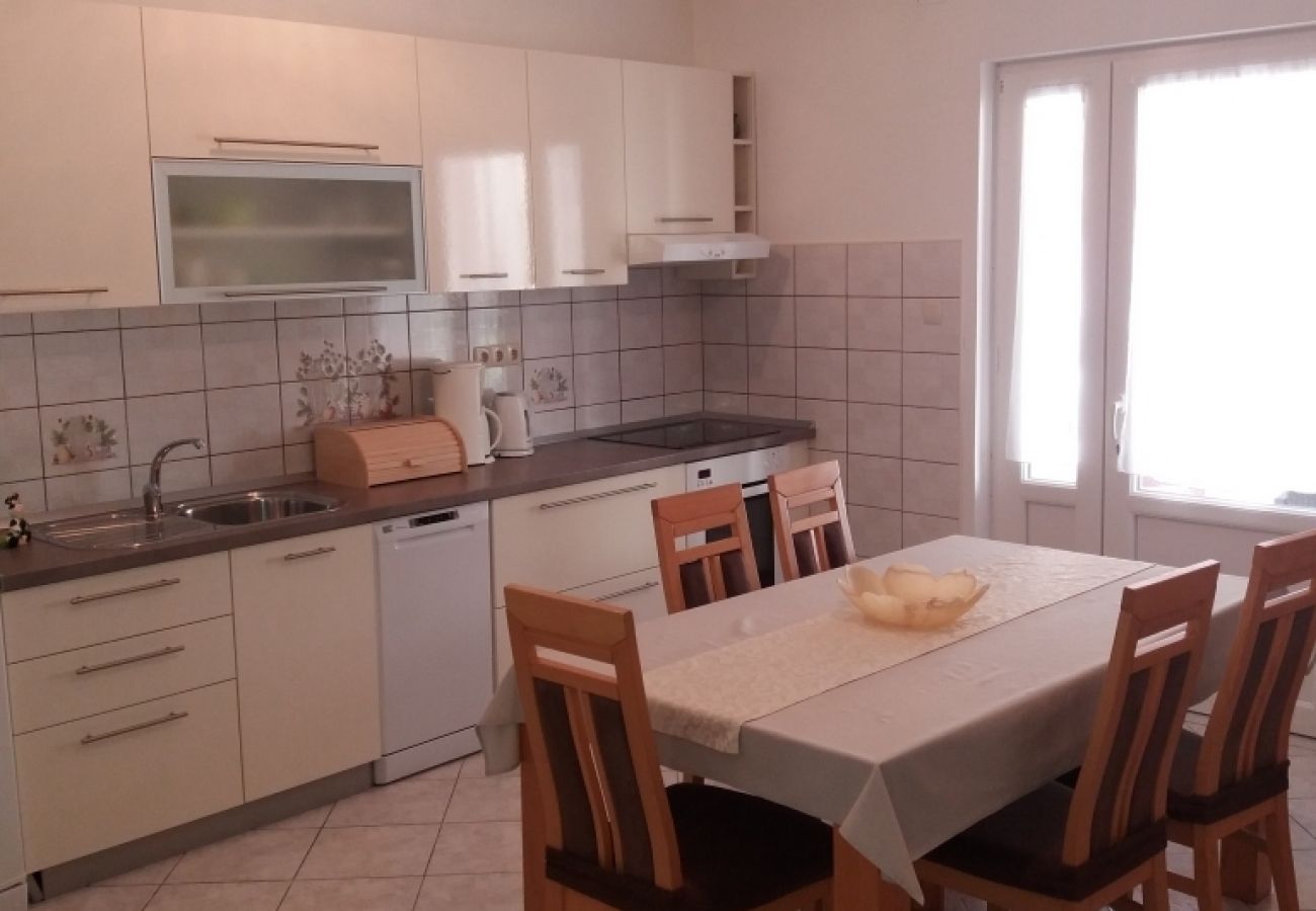 Apartament w Supetarska Draga - Apartament w Supetarska Draga z Widok na morze, taras, Klimatyzacja, WIFI (4894-2)