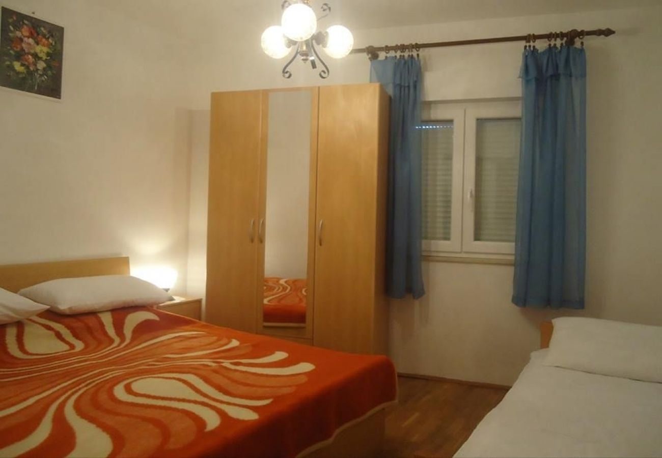 Apartament w Metajna - Apartament w Metajna z balkon, Klimatyzacja, WIFI (4890-3)