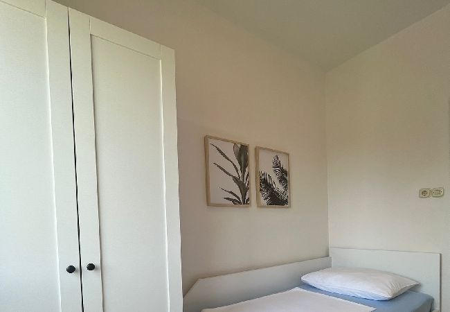 Apartament w Banjol - Apartament w Banjol z balkon, Klimatyzacja, WIFI, Zmywarka (4888-1) Apartament w Banjol - Apartament w Banjol z balkon, Klimatyzacja, WIFI, Zmywarka (4888-1)