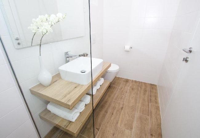 Apartament w Vodice - Apartament w Vodice z taras, Klimatyzacja, WIFI, Zmywarka (4932-4) Apartament w Vodice - Apartament w Vodice z taras, Klimatyzacja, WIFI, Zmywarka (4932-4)