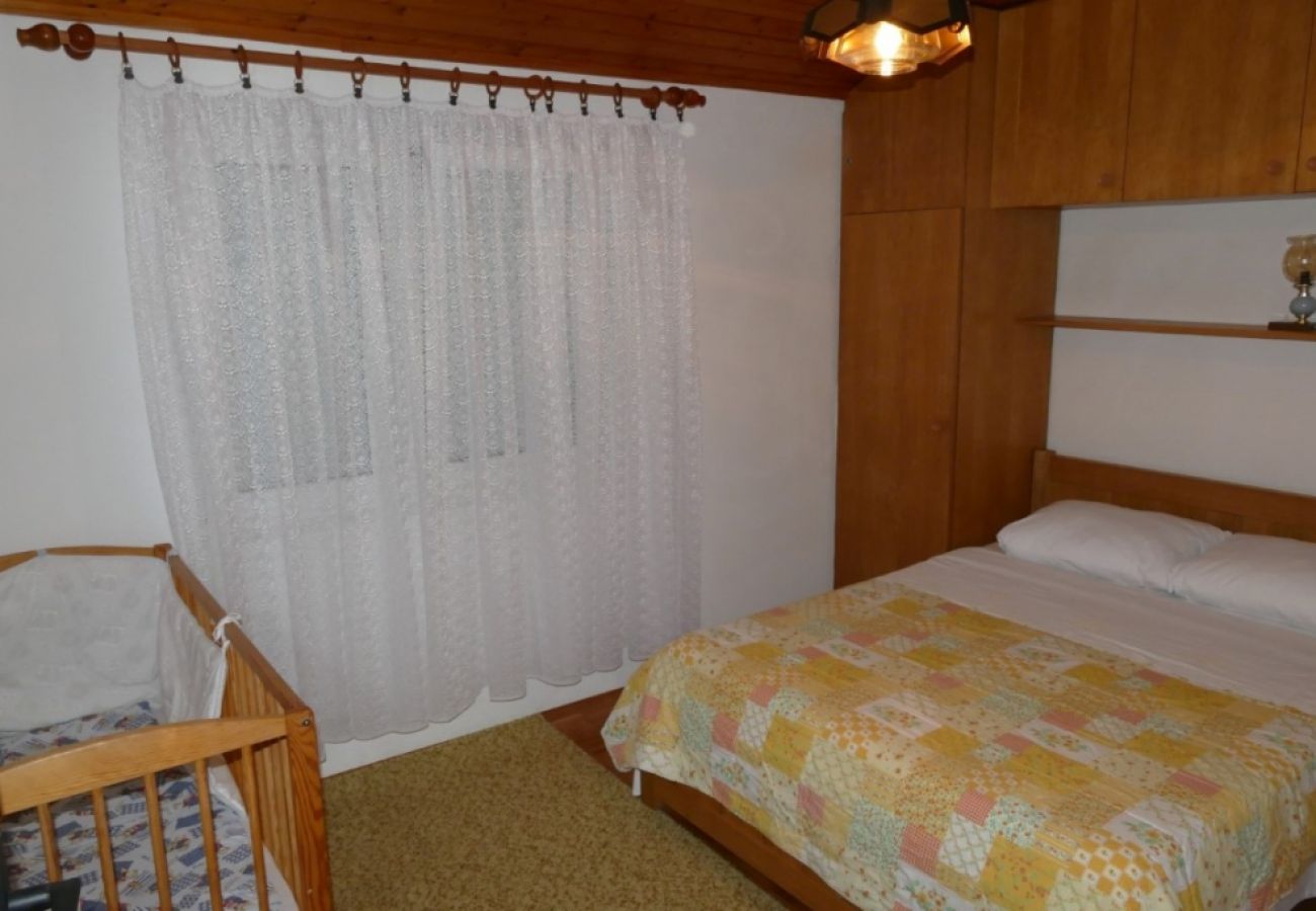 Apartament w Lopar - Apartament w Lopar z Widok na morze, balkon, Klimatyzacja, WIFI (4944-1)