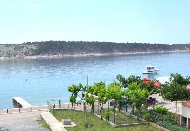 Apartament w Rab - Apartament w Barbat z Widok na morze, Klimatyzacja, WIFI, Pralka (4956-1) Apartament w Rab - Apartament w Barbat z Widok na morze, Klimatyzacja, WIFI, Pralka (4956-1)