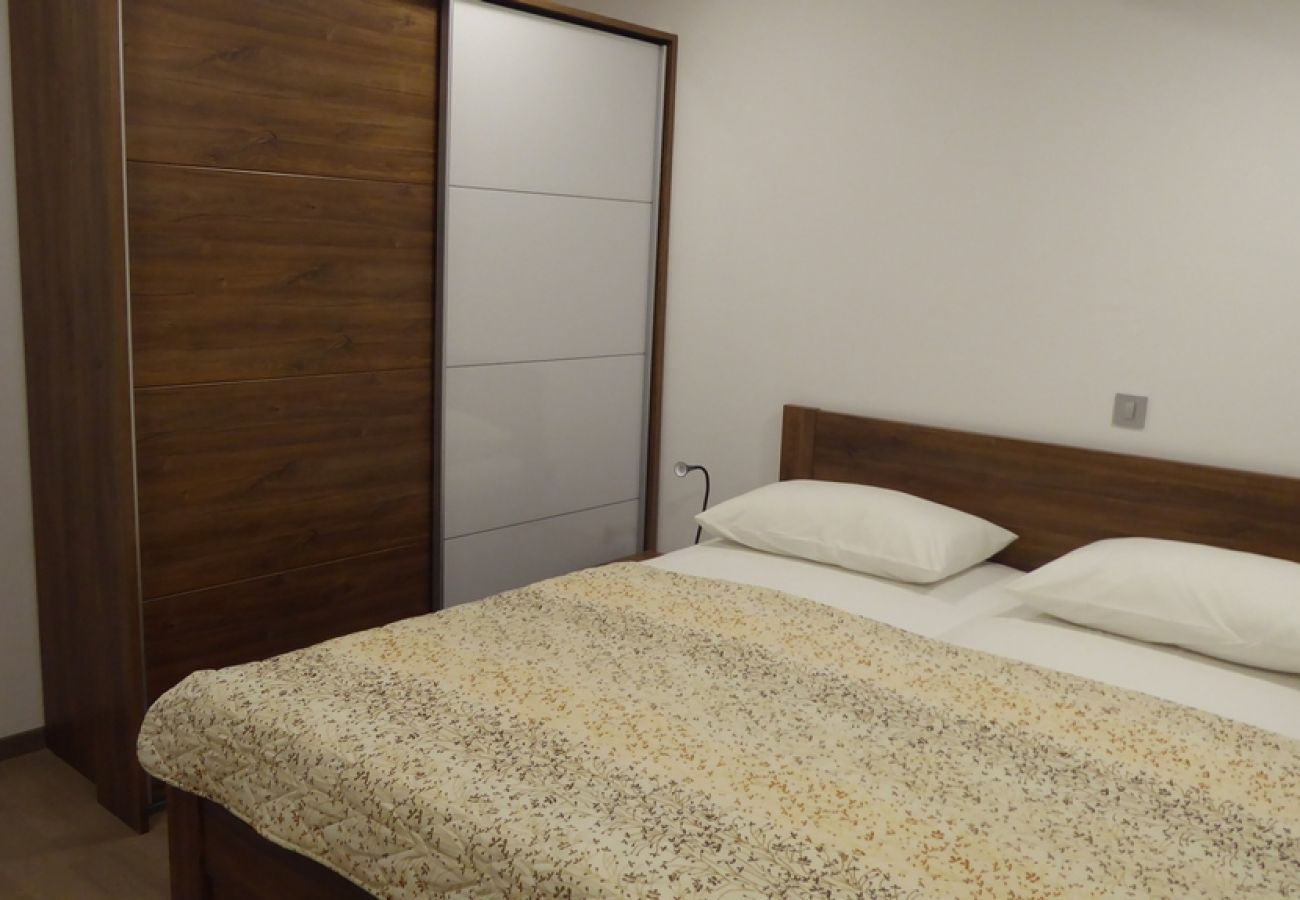 Apartament w Crikvenica - Apartament w Crikvenica z Widok na morze, balkon, Klimatyzacja, WIFI (4973-1)