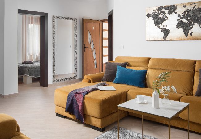 Dom w Vir - Domek wypoczynkowy w Vir z Widok na morze, taras, Klimatyzacja, WIFI (4586-7) Dom w Vir - Domek wypoczynkowy w Vir z Widok na morze, taras, Klimatyzacja, WIFI (4586-7)