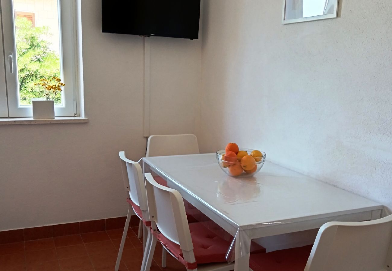 Apartament w Povlja - Apartament w Povlja z Widok na morze, taras, Klimatyzacja, WIFI (4991-2)