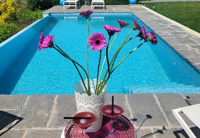 Dom w Split - Domek wypoczynkowy w Split z Widok na morze, taras, Klimatyzacja, WIFI (4937-1) Dom w Split - Domek wypoczynkowy w Split z Widok na morze, taras, Klimatyzacja, WIFI (4937-1)