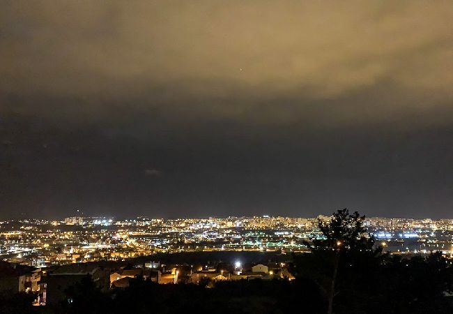 Dom w Split - Domek wypoczynkowy w Split z Widok na morze, taras, Klimatyzacja, WIFI (4937-1) Dom w Split - Domek wypoczynkowy w Split z Widok na morze, taras, Klimatyzacja, WIFI (4937-1)