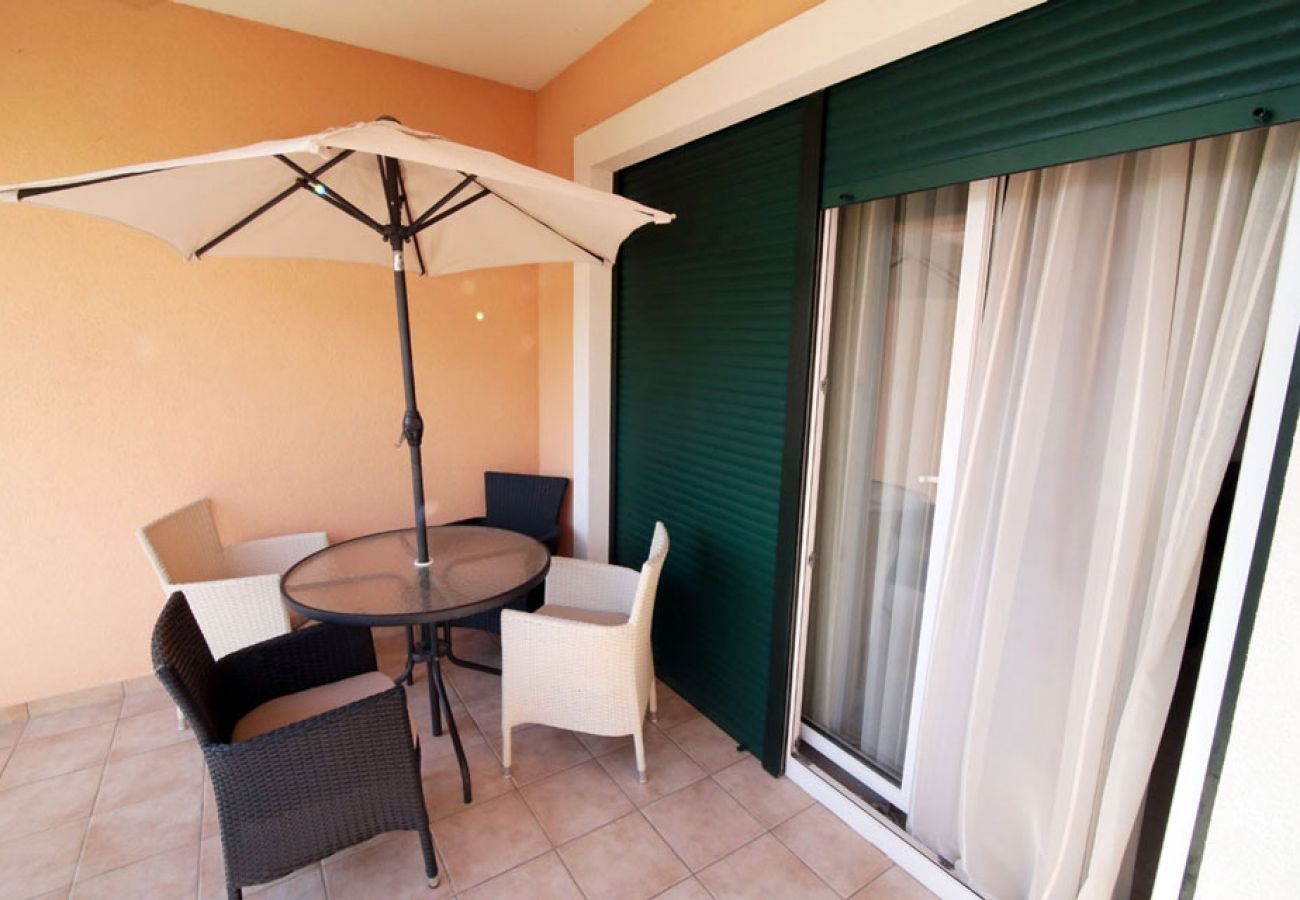 Apartament w Zadar - Apartament w Zadar z Widok na morze, balkon, Klimatyzacja, WIFI (858-4)