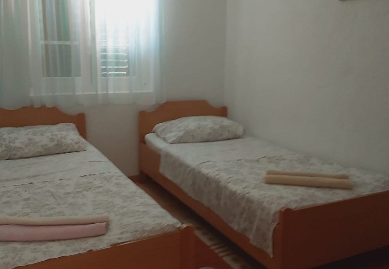 Apartament w Povlja - Apartament w Povlja z Widok na morze, taras, Klimatyzacja, WIFI (4936-1)