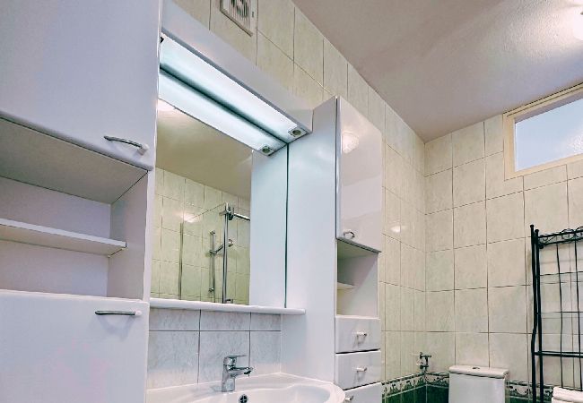 Apartament w Murter - Apartament w Murter z Widok na morze, taras, Klimatyzacja, WIFI (5026-3) Apartament w Murter - Apartament w Murter z Widok na morze, taras, Klimatyzacja, WIFI (5026-3)