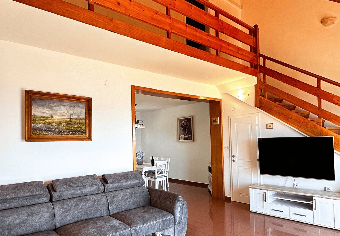 Apartament w Murter - Apartament w Murter z Widok na morze, taras, Klimatyzacja, WIFI (5026-3)