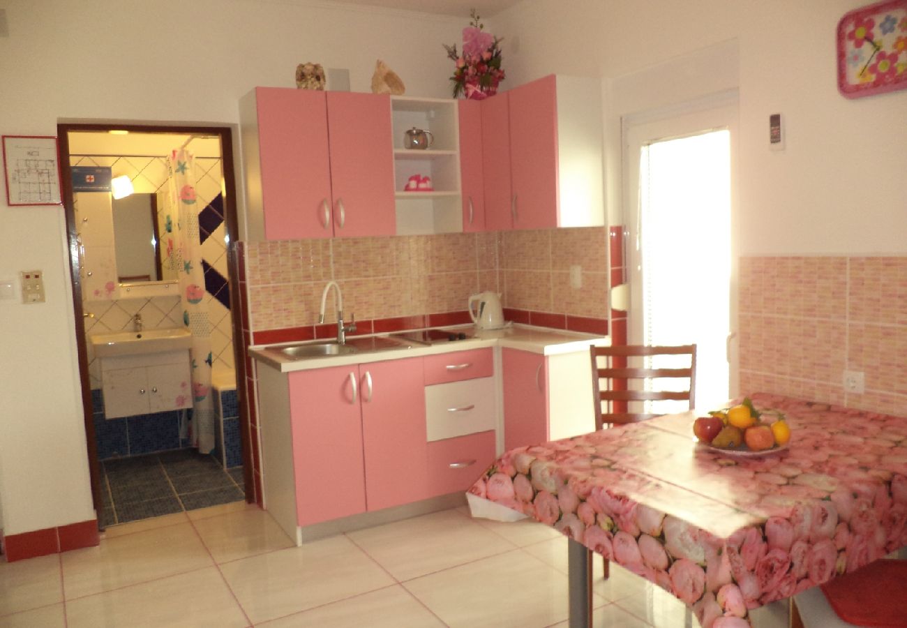 Apartament w Lopar - Apartament w Lopar z Widok na morze, taras, Klimatyzacja, WIFI (4229-2)