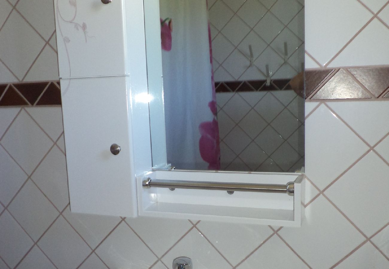 Apartament w Lopar - Apartament w Lopar z Widok na morze, Loggia, Klimatyzacja, WIFI (4229-6)