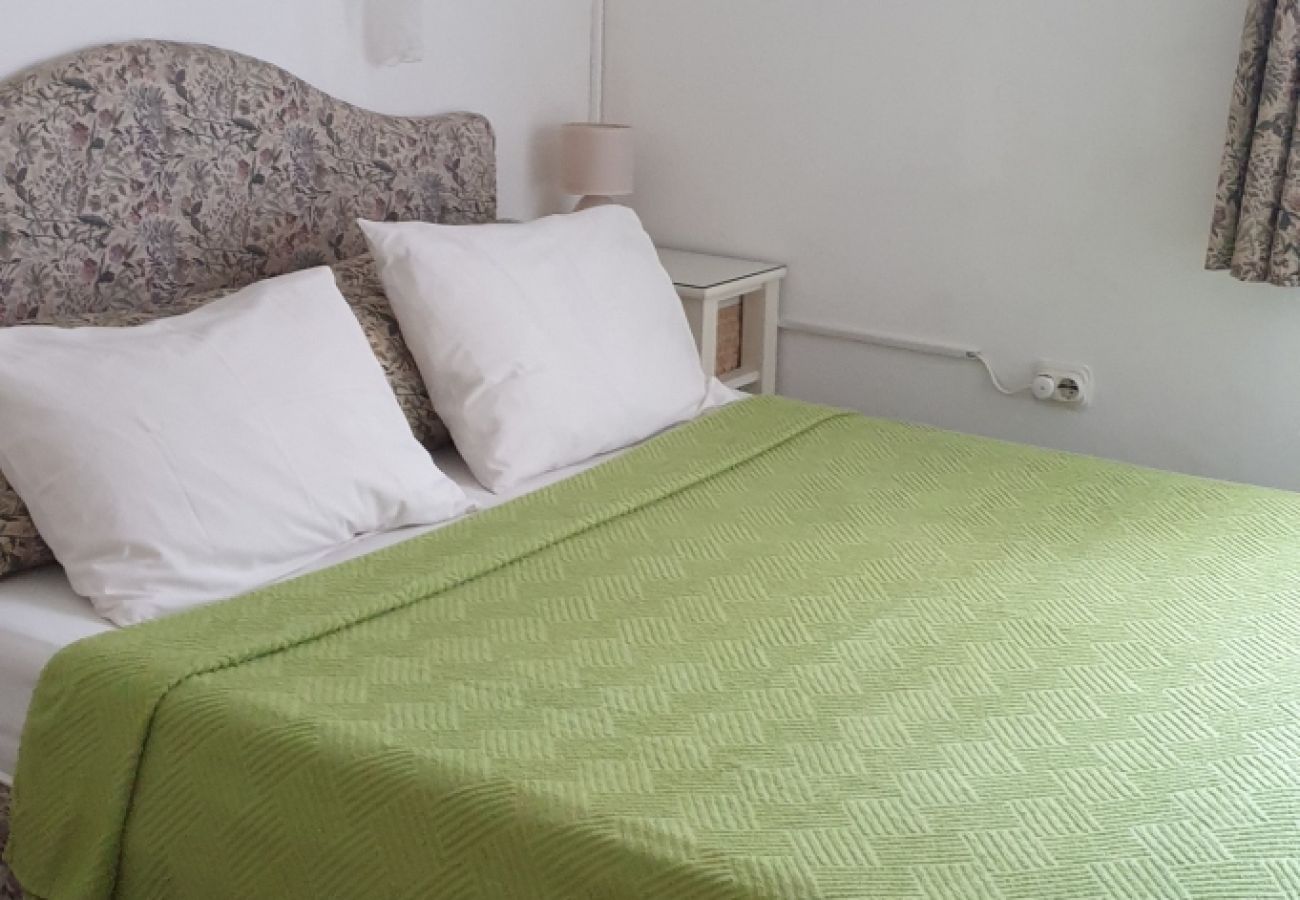 Apartament w Mali Lošinj - Ferienwohnung in Mali Lošinj mit Terrasse, Klimaanlage, W-LAN, Waschmaschine (4913-3)