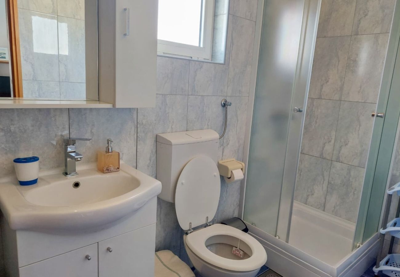 Apartament w Tribunj - Apartament w Tribunj z Widok na morze, balkon, Klimatyzacja, WIFI (5034-3)