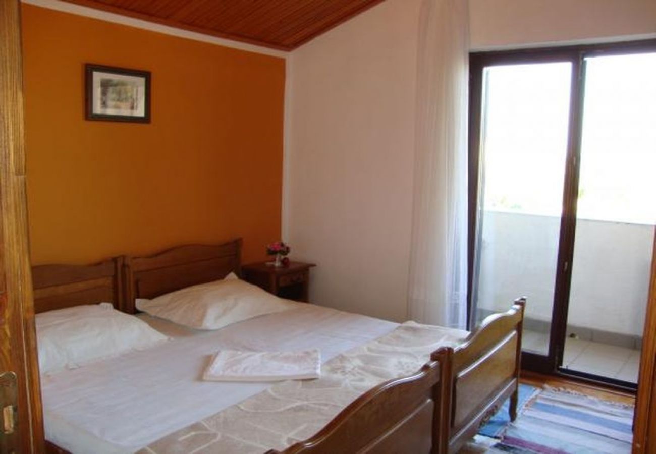 Apartament w Tribunj - Apartament w Tribunj z Widok na morze, taras, Klimatyzacja, WIFI (5037-3)