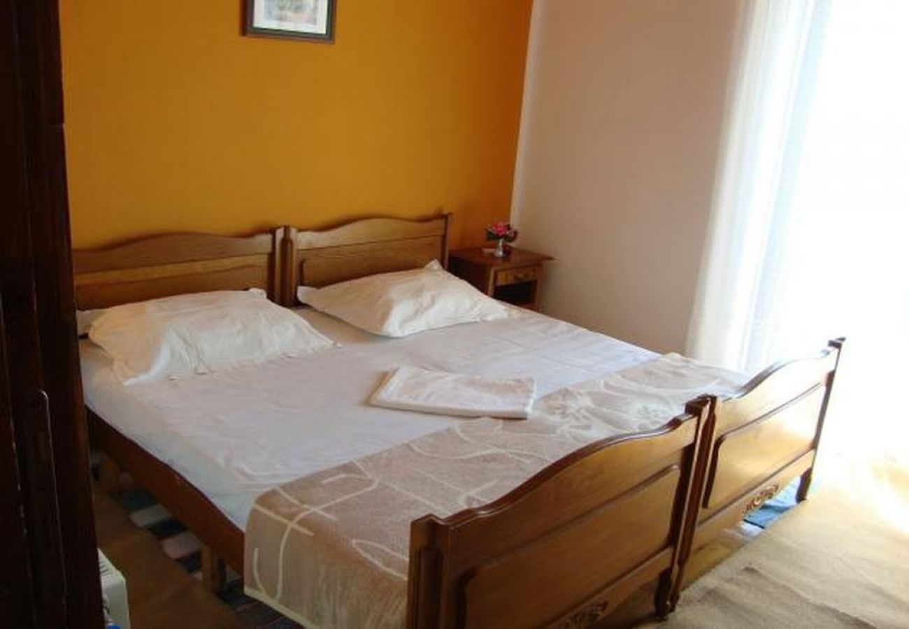 Apartament w Tribunj - Apartament w Tribunj z Widok na morze, taras, Klimatyzacja, WIFI (5037-3)