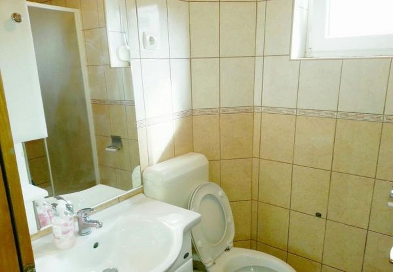 Apartament w Tribunj - Apartament w Tribunj z taras, Klimatyzacja, WIFI (5038-2)