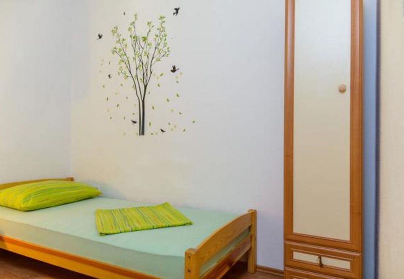 Apartament w Okrug Gornji - Apartament w Okrug Gornji z Widok na morze, balkon, Klimatyzacja, WIFI (5049-2)