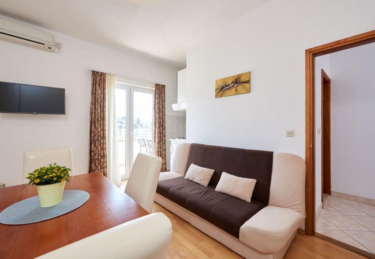 Apartament w Seget Vranjica - Apartament w Seget Vranjica z Widok na morze, balkon, Klimatyzacja, WIFI (5052-3)