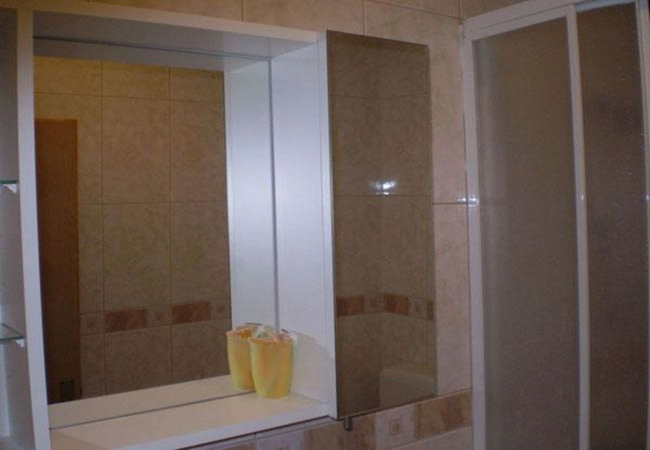 Apartament w Duce - Apartament w Duće z Widok na morze, balkon, Klimatyzacja, WIFI (5060-4)