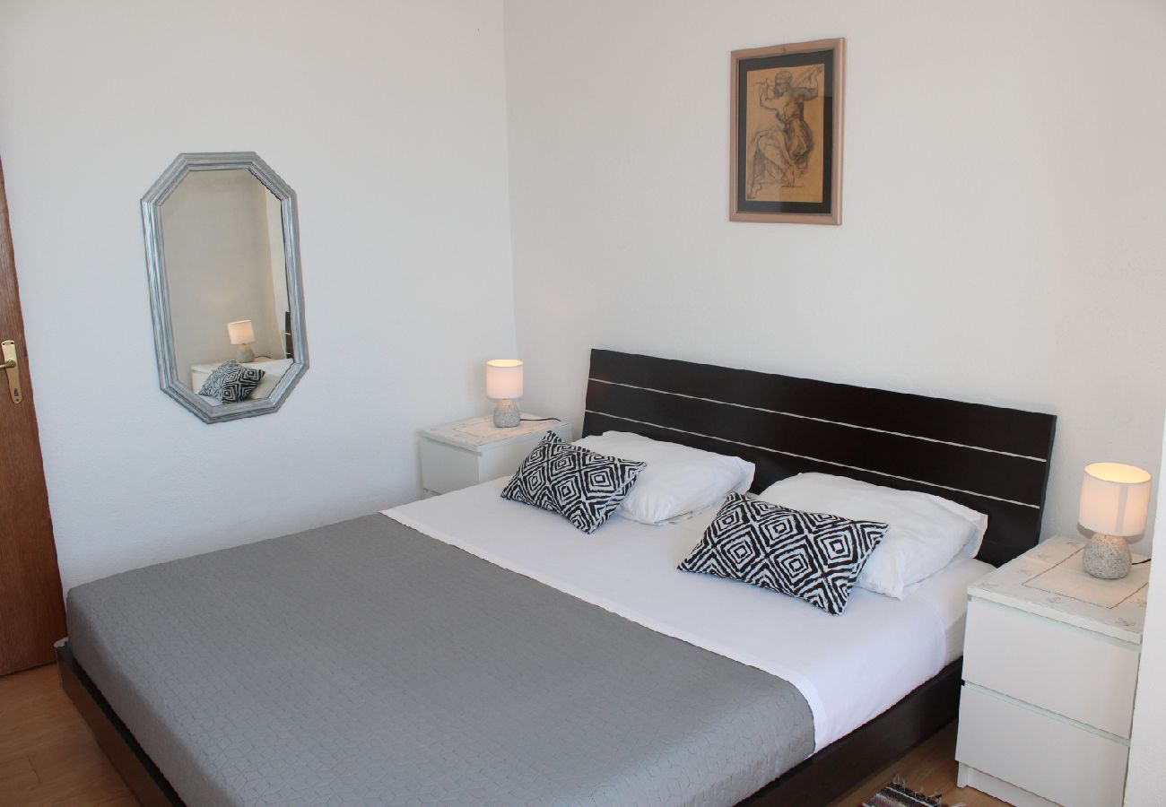 Apartament w Duce - Apartament w Duće z Widok na morze, balkon, Klimatyzacja, WIFI (5067-2)