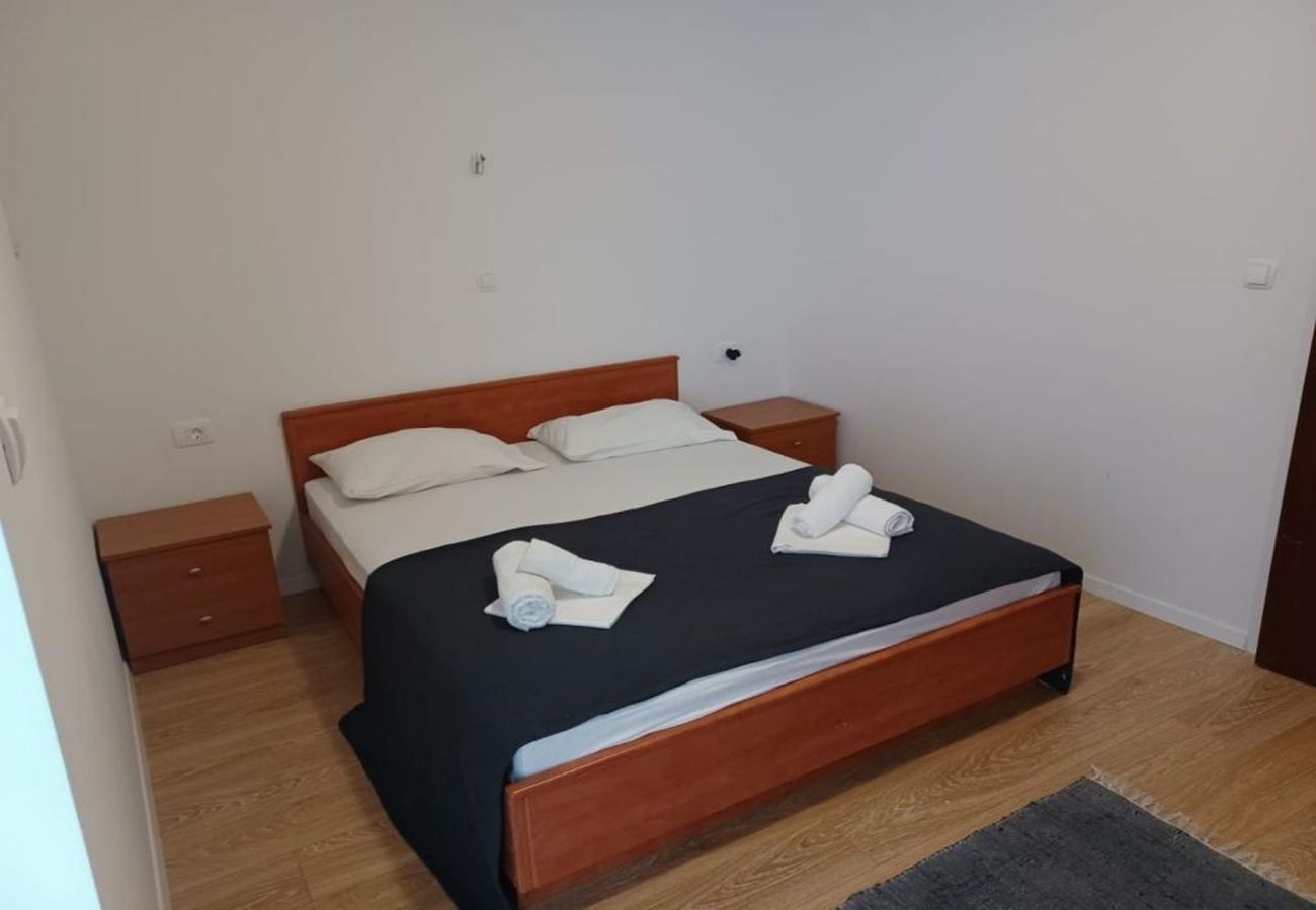 Apartament w Duce - Apartament w Duće z Widok na morze, taras, Klimatyzacja, WIFI (5064-1)