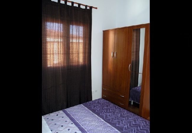 Apartament w Okrug Gornji - Apartament w Okrug Gornji z Widok na morze, taras, Klimatyzacja, WIFI (5069-4) Apartament w Okrug Gornji - Apartament w Okrug Gornji z Widok na morze, taras, Klimatyzacja, WIFI (5069-4)