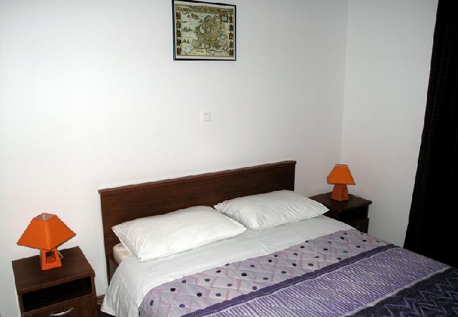 Apartament w Okrug Gornji - Apartament w Okrug Gornji z Widok na morze, taras, Klimatyzacja, WIFI (5069-4) Apartament w Okrug Gornji - Apartament w Okrug Gornji z Widok na morze, taras, Klimatyzacja, WIFI (5069-4)