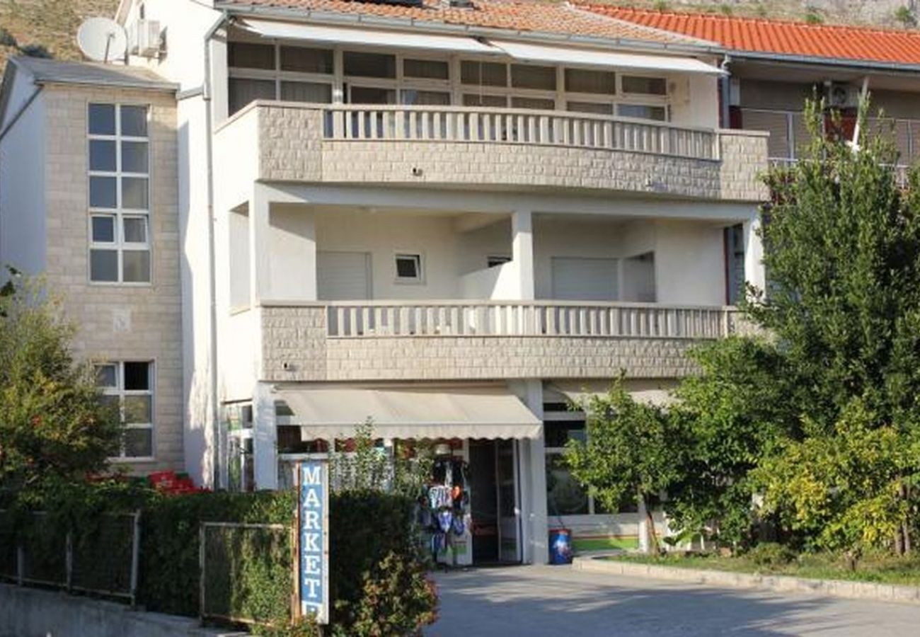 Apartament w Duce - Apartament w Duće z balkon, Klimatyzacja, WIFI (5062-1)