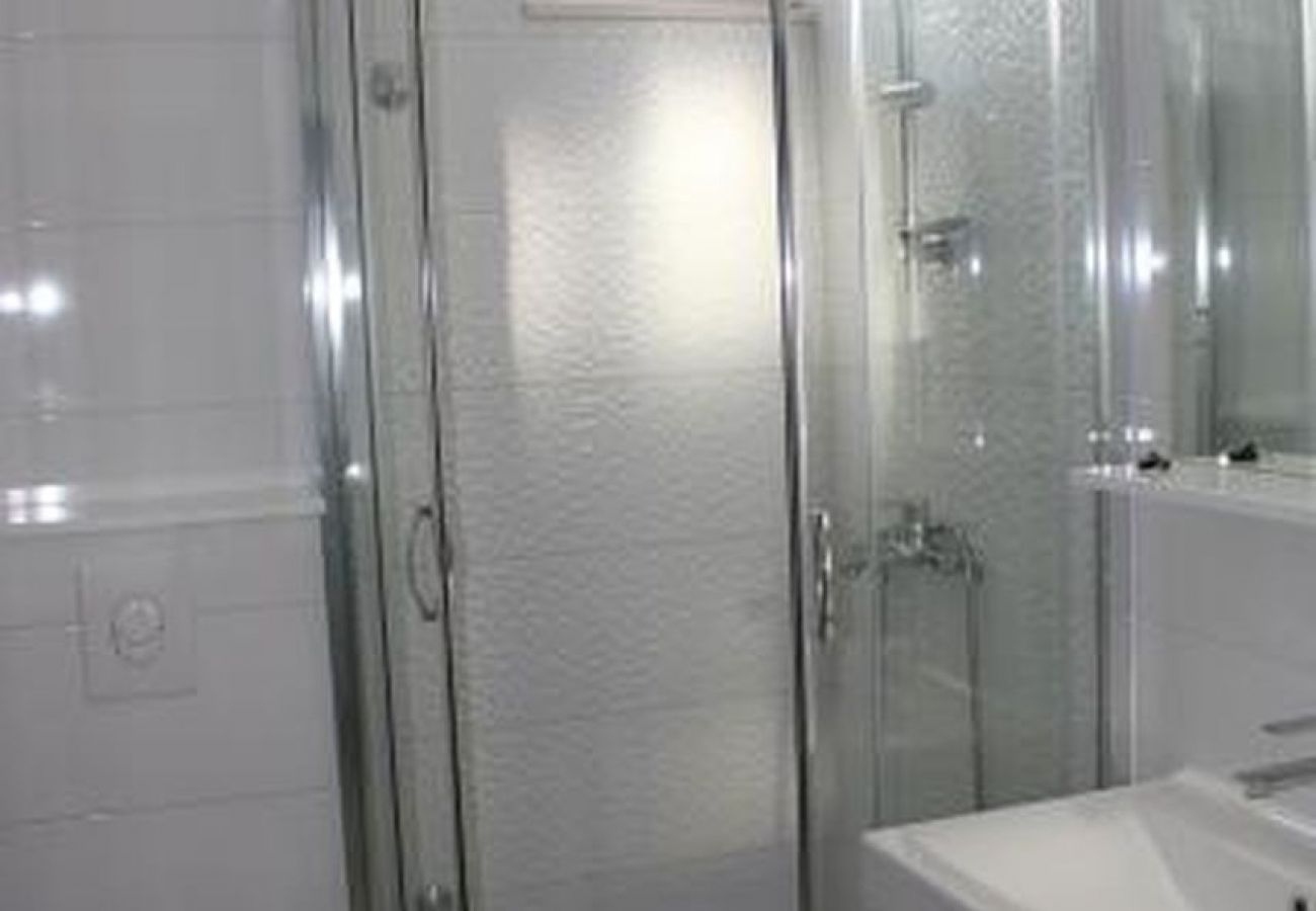 Apartament w Duce - Apartament w Duće z taras, Klimatyzacja, WIFI (5061-1)