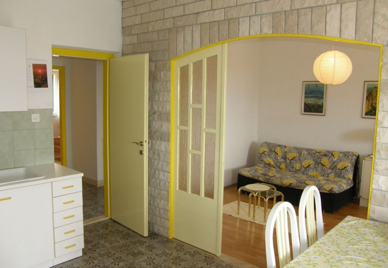 Apartament w Bol - Apartament w Bol z Widok na morze, balkon, Klimatyzacja, WIFI (3416-2)