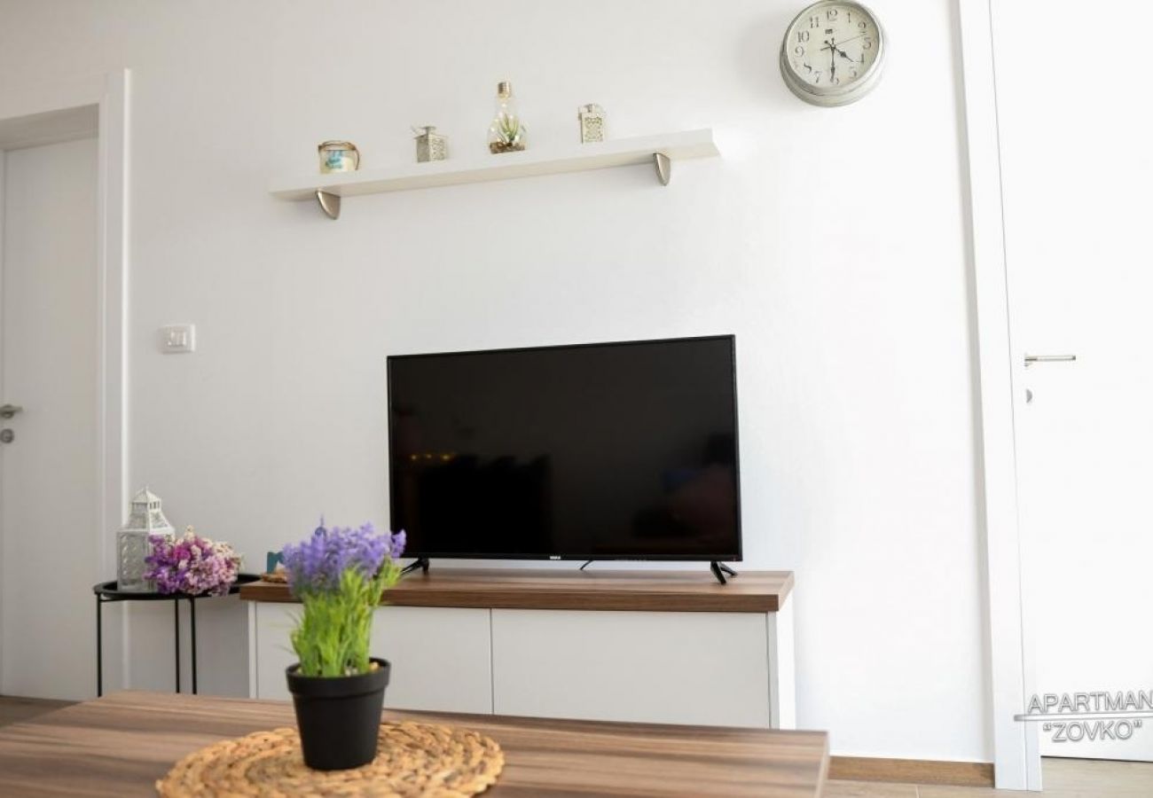 Apartament w Okrug Gornji - Apartament w Okrug Gornji z taras, Klimatyzacja, WIFI, Pralka (5070-1)