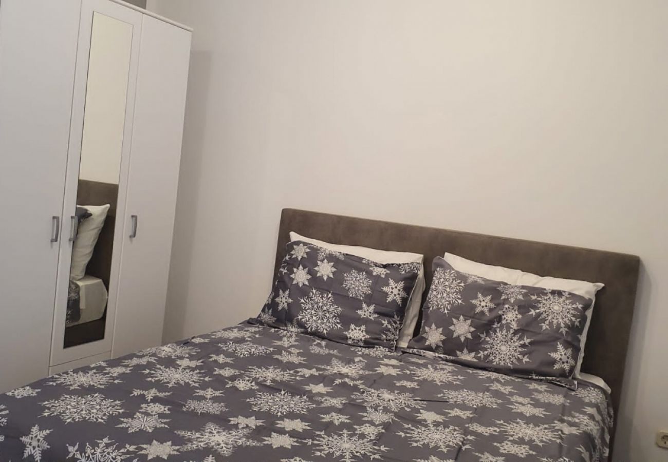 Studio w Turanj - Apartament Studio w Turanj z Widok na morze, balkon, Klimatyzacja, WIFI (5075-3)