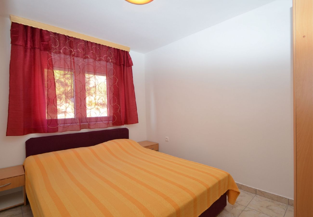 Apartament w Prizba - Apartament w Prižba z Widok na morze, taras, Klimatyzacja, WIFI (5080-3)