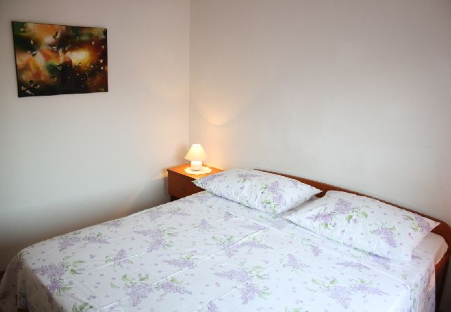 Apartament w Vodice - Apartament w Vodice z Widok na morze, balkon, Klimatyzacja, WIFI (612-4) Apartament w Vodice - Apartament w Vodice z Widok na morze, balkon, Klimatyzacja, WIFI (612-4)