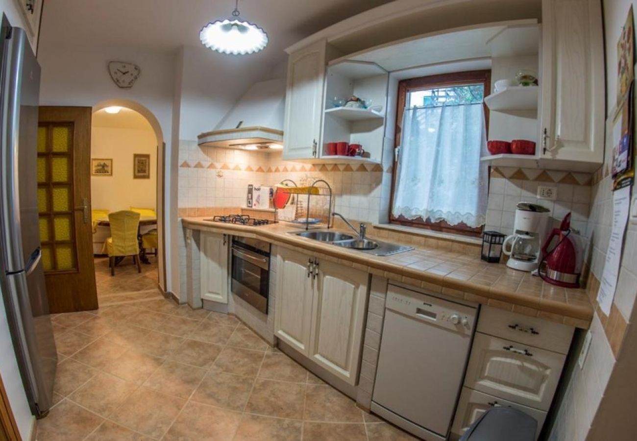 Apartament w Banjole - Apartament w Banjole z Klimatyzacja, WIFI, Pralka (3360-2)