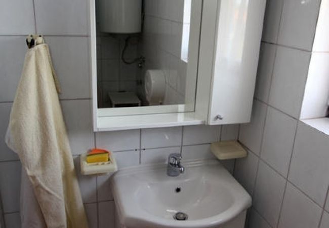 Apartament w Vrvari - Apartament w Vrvari z balkon, Klimatyzacja, WIFI, Pralka (664-1) Apartament w Vrvari - Apartament w Vrvari z balkon, Klimatyzacja, WIFI, Pralka (664-1)