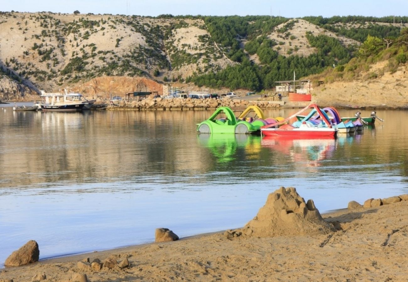 Pokój w Lopar - Pokój w Lopar z taras, Klimatyzacja, WIFI (3719-3)