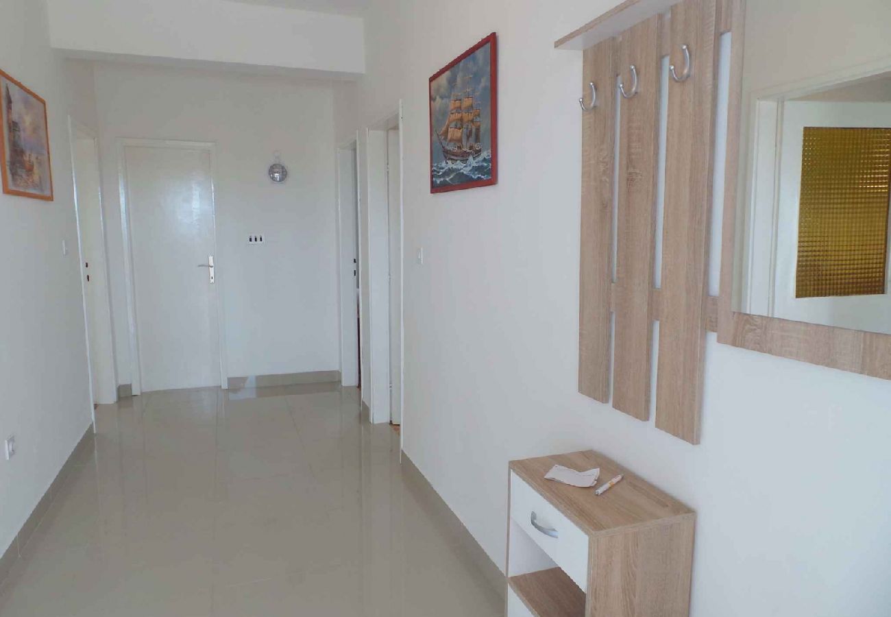 Apartament w Ljubac - Apartament w Ljubač z Widok na morze, balkon, Klimatyzacja, WIFI (809-2)