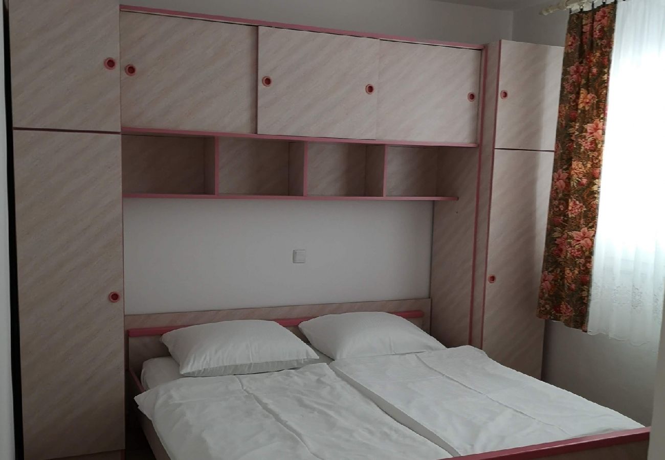 Apartament w Lopar - Apartament w Lopar z Widok na morze, taras, WIFI, Pralka (593-1)