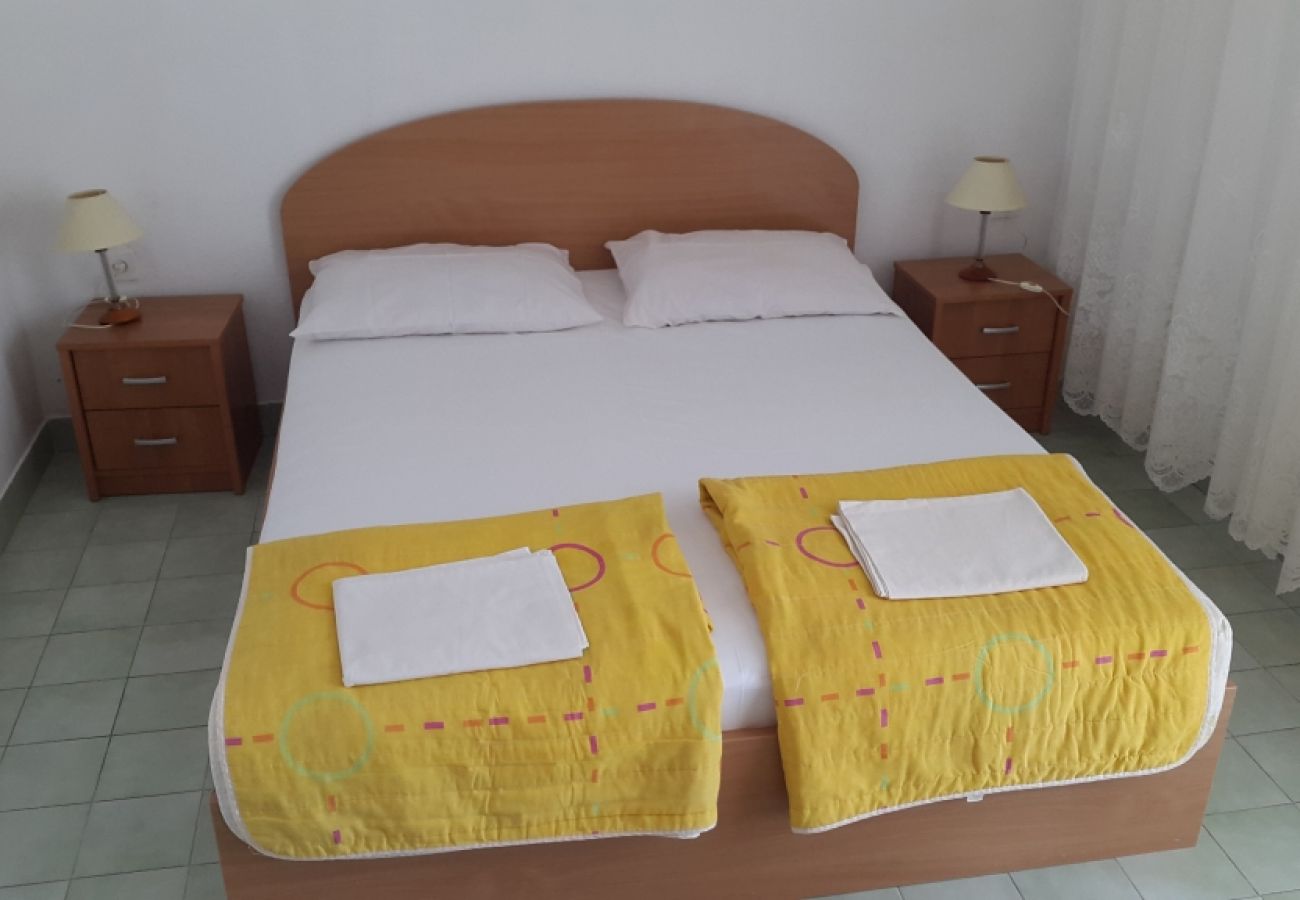 Apartament w Vinišce - Apartament w Vinišće z Widok na morze, taras, Klimatyzacja, WIFI (4752-1)