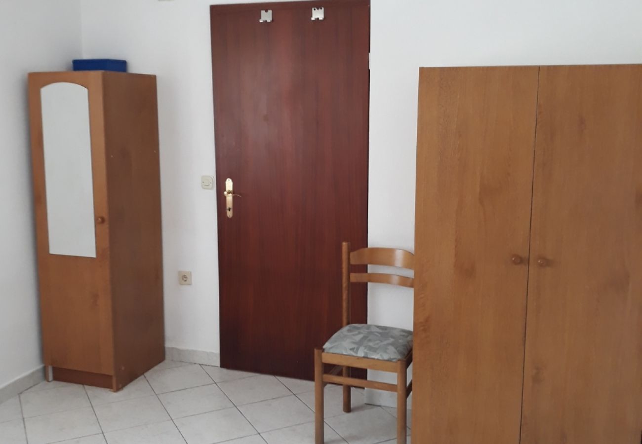 Apartament w Vinišce - Apartament w Vinišće z Widok na morze, balkon, Klimatyzacja, WIFI (4752-2)