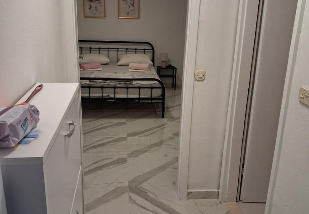 Apartament w Vinišce - Apartament w Vinišće z Widok na morze, balkon, Klimatyzacja, WIFI (4752-2)
